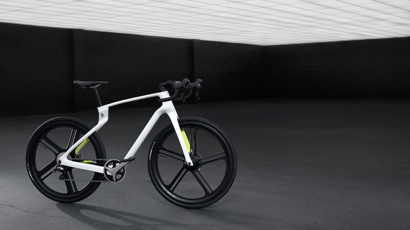 Bespoke 3D-Printed E-Bikes
