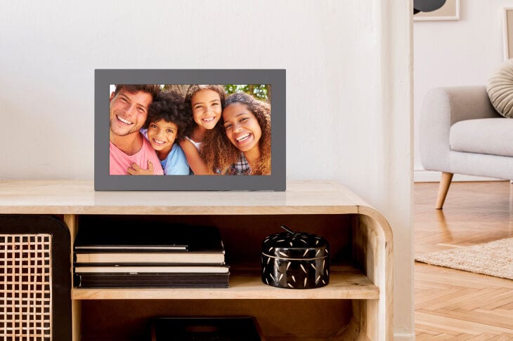 Customizable Digital Photo Frames