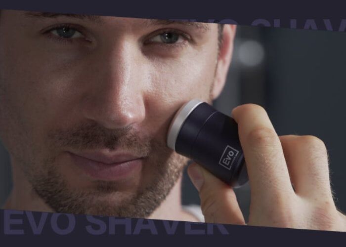 Ultra-Compact Travel Shavers