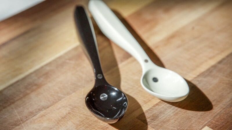 Food Flavor-Enhancing Spoons