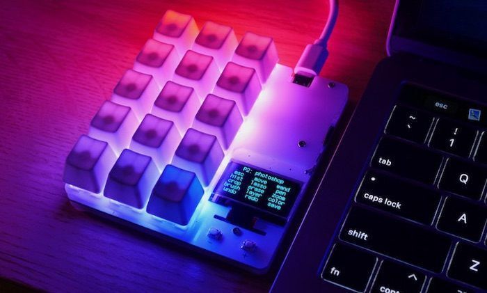 Customizable Micro Desktop Keyboards