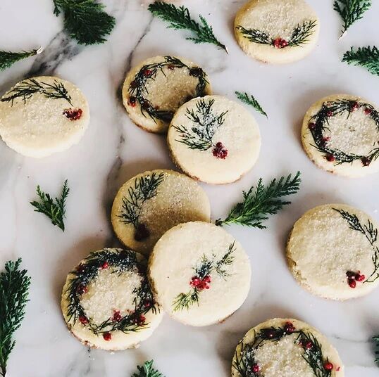 Foliage-Topped Holiday Cookies