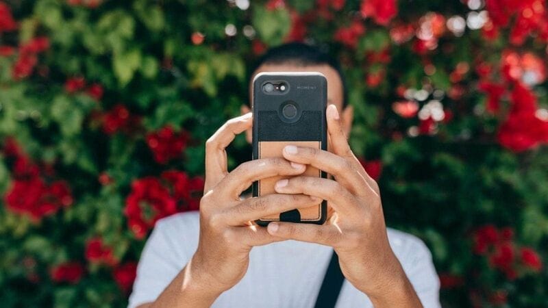 Card-Wielding Smartphone Shields