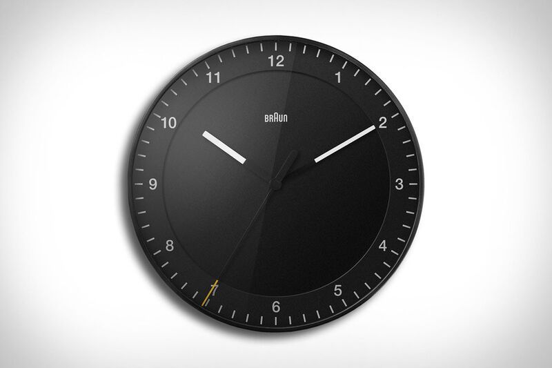 Minimally Modern Wall Clocks