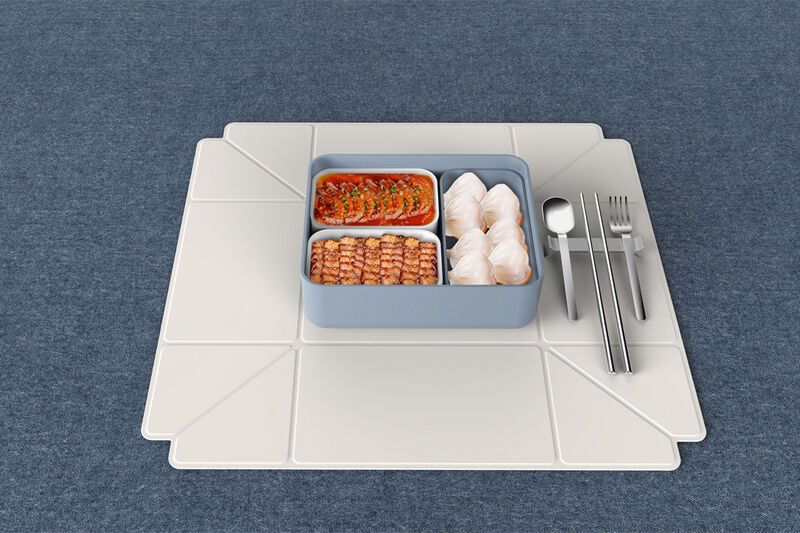 Placemat-Equipped Lunchboxes