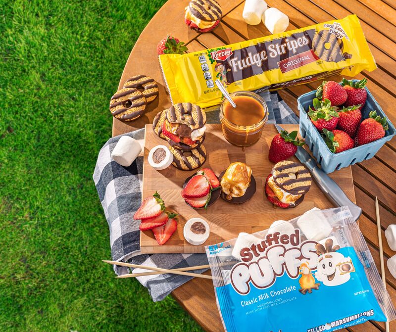 Fudge-Striped Cookie S'Mores