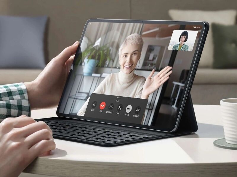 Slim-Bezeled Productivity Tablets