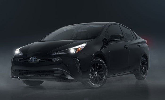 Demurely Finished Hybrid Vehicles