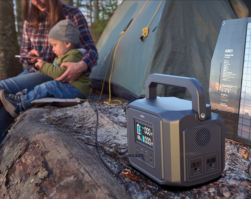 Off-Grid Portable Power Stations