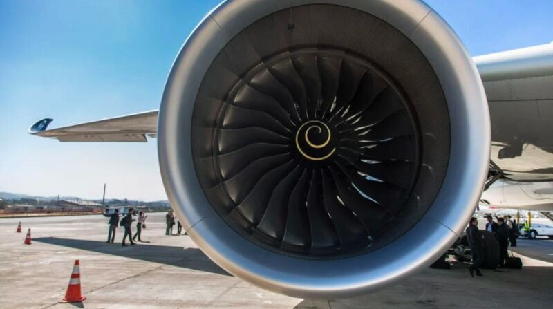 Decarbonized Aviation Engines
