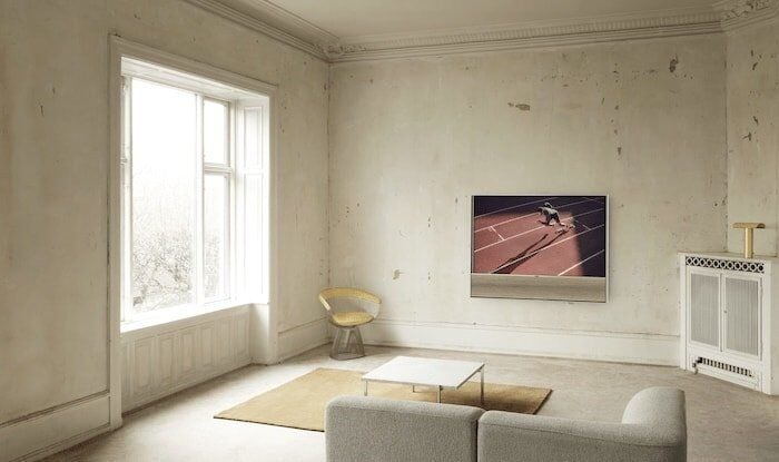 Discerningly Demure TV Sets