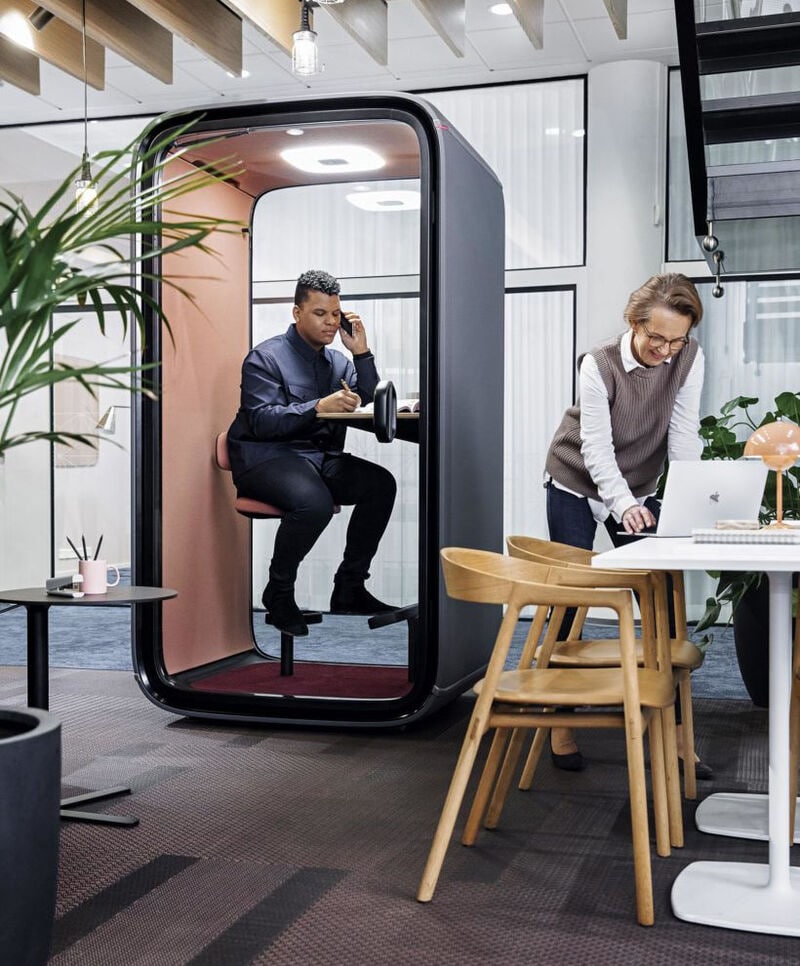 Videoconferencing Office Booths : soundproof phone booth