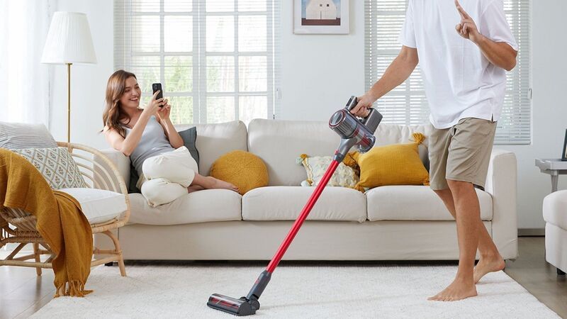 Quick-Charge Cordless Vacuums