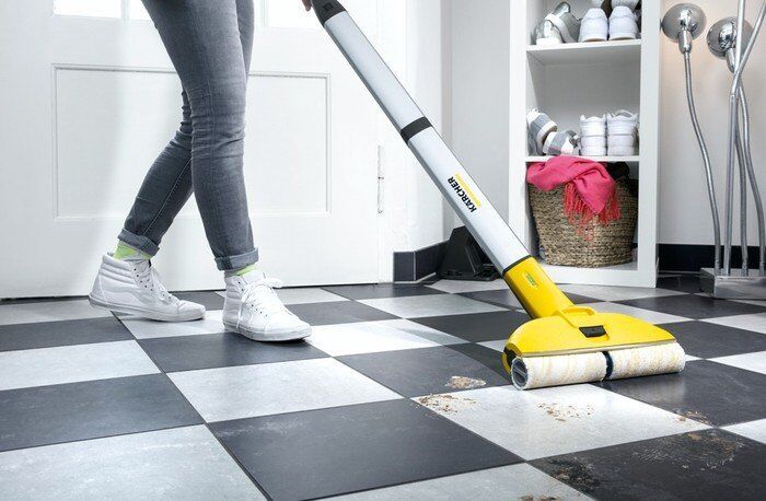 Powered Scrubbing Floor Mops