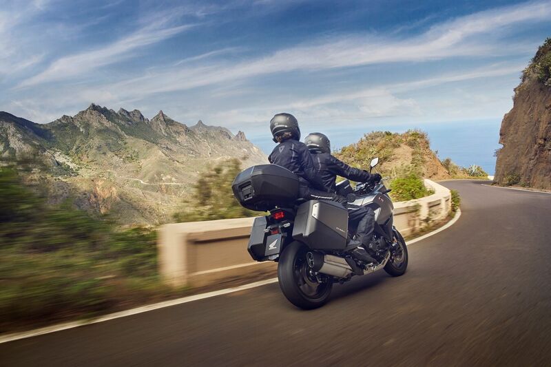 Versatile Sport-Touring Motorcycles : Sport-touring Motorcycle