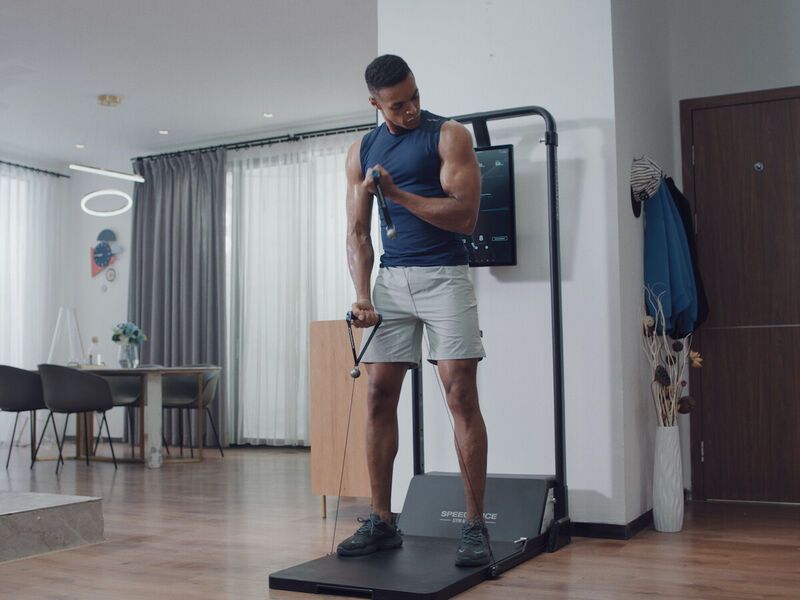 Full-Body AI-Powered Home Gyms