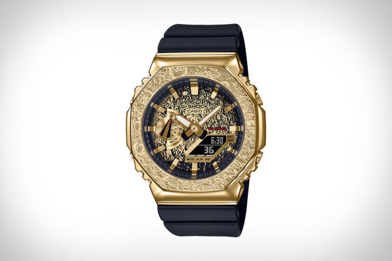Golden Moon-Inspired Timepieces