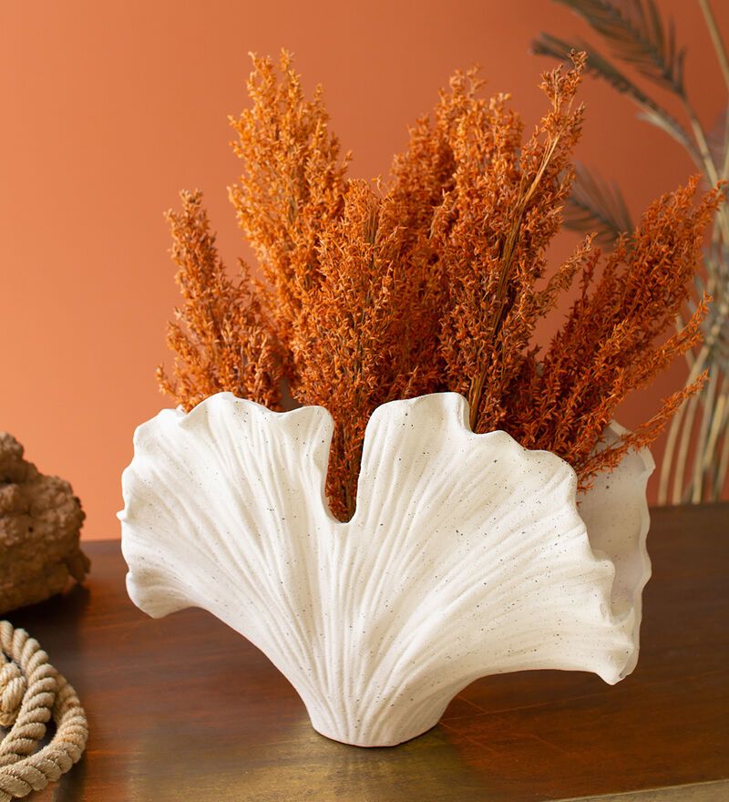 Ocean-Inspired Home Decor : Ceramic Coral-Shaped Vase