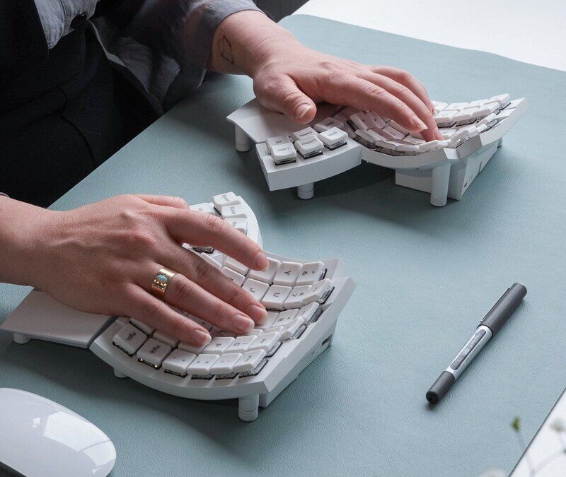 Glove-Like Keyboard Peripherals
