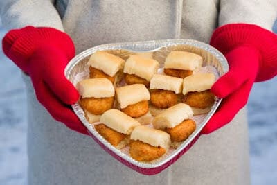 Heart-Shaped Fast-Food Sharing Trays