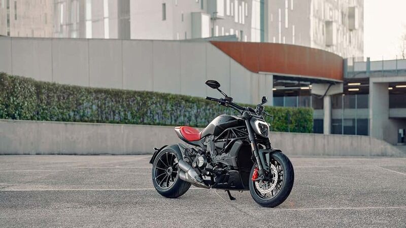 Italian Luxury-Leather Motorbike Seats - The Ducati X Poltrona Frau 'XDiavel Nera' is Comfortable (TrendHunter.com)