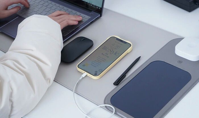 Warming Graphene-Enhanced Desk Mats : Heated Desk Pad