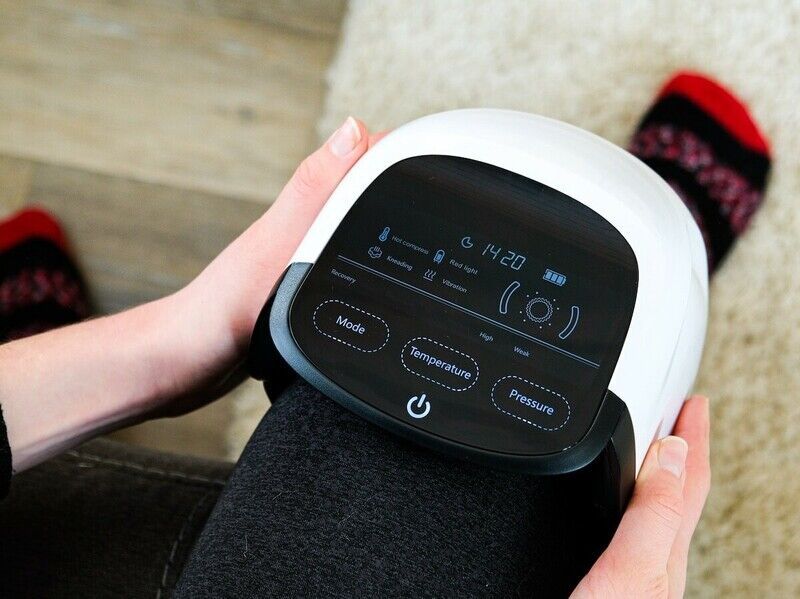 Dual-Therapy Knee Massagers