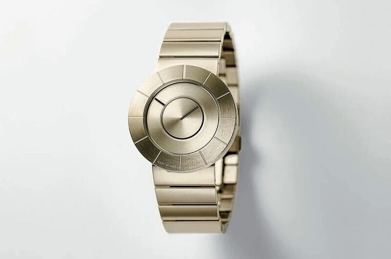 Mono-Colored Luxury Timepieces : TO Watch