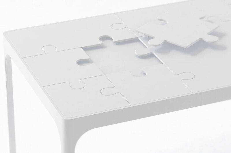 Puzzling Removable Tray Tables