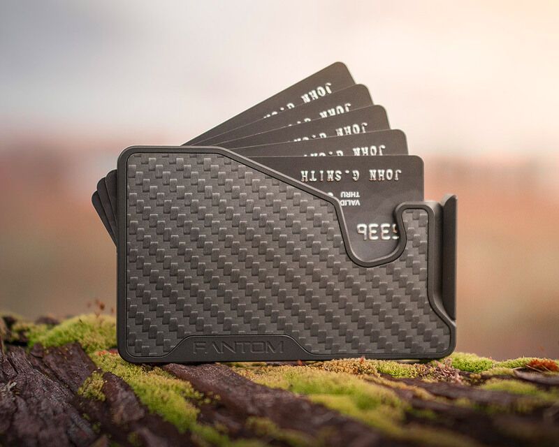 Quick-Access Card-Fanning Wallets