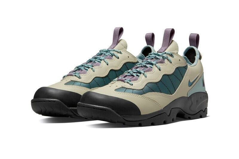 '90s-Inspired Hiking Sneakers