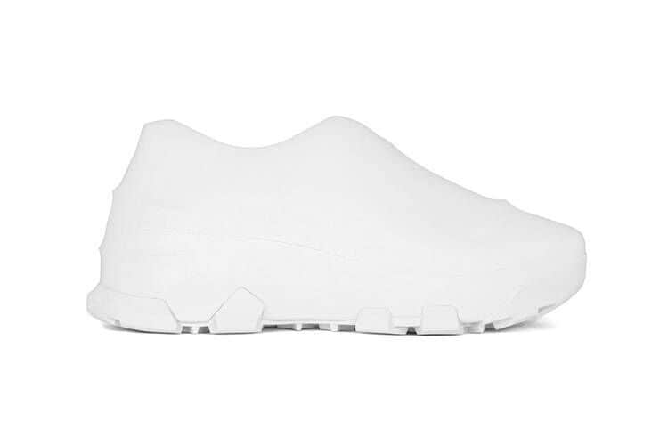 All-White Luxury Single-Piece Footwear