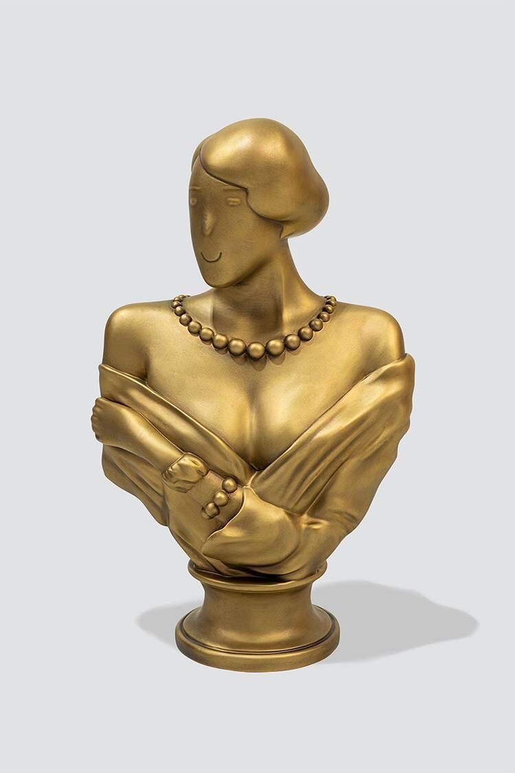 Glamorous Artful Bronze Sculptures