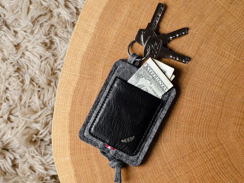 Key-Concealing Wallet Designs