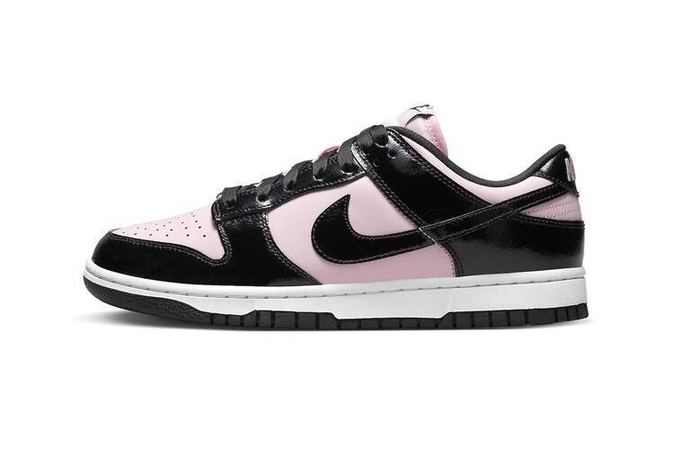 Mamá preocupación compensar Sleek Patent Leather Sneakers : black and pink