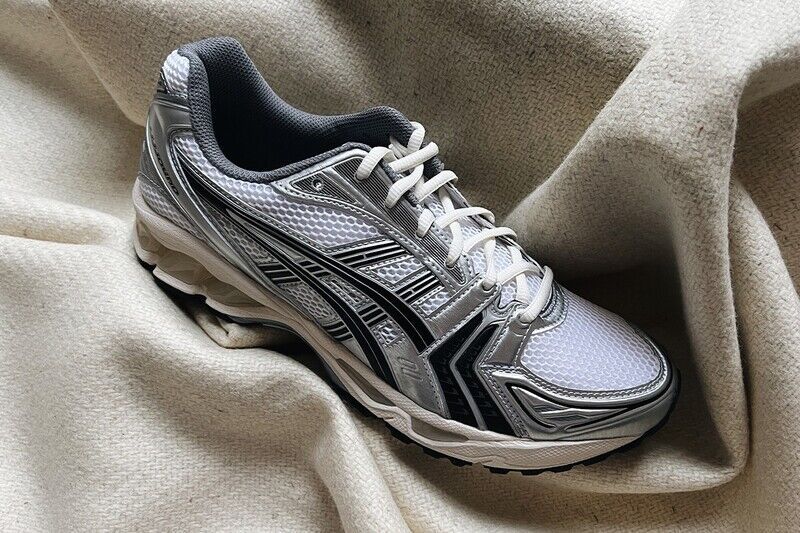 Mesh Silver-Accented Shoes : gel kayano 14