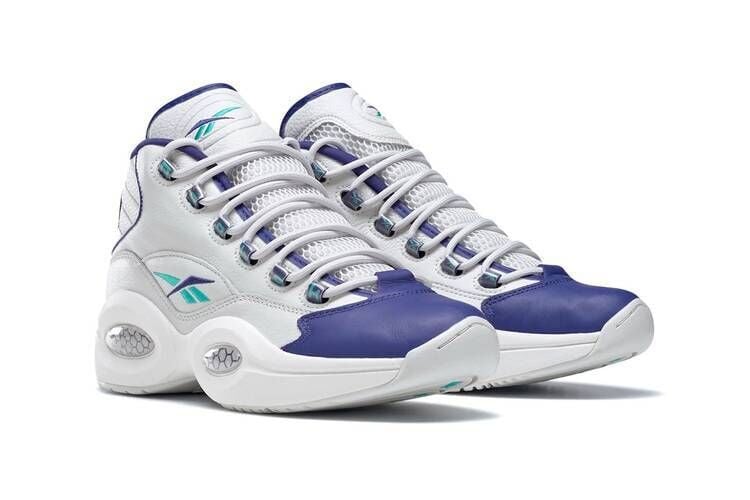 Basketball Team-Themed Retro Sneakers