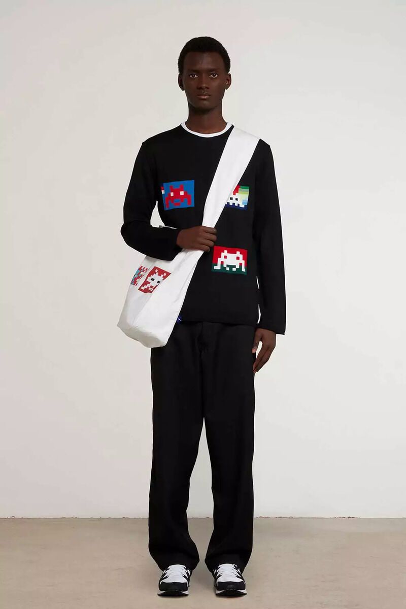 Graphic-Detailed Athleisure Apparel : invader 1
