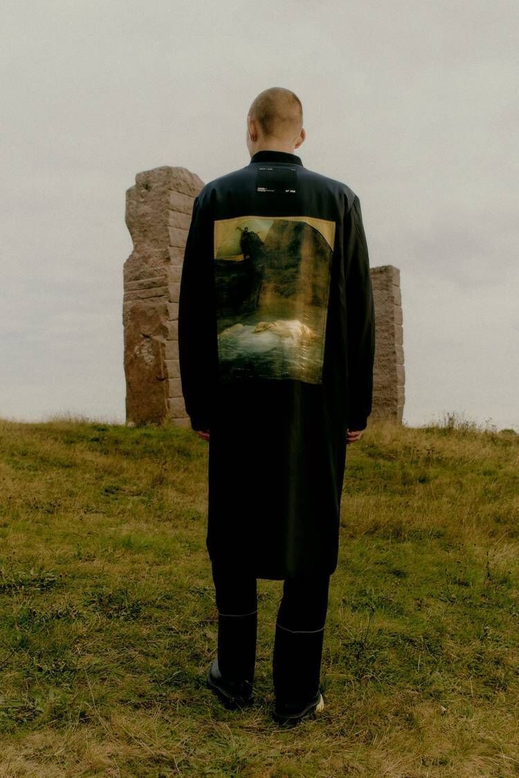 Life Cycle-Inspired Collaborative Fashion