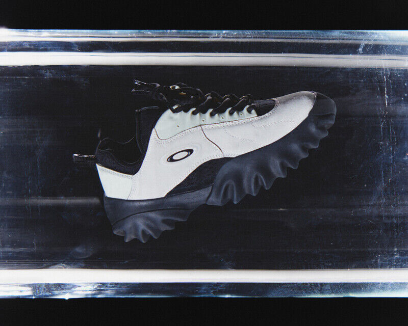 Revived 00s-Era Sneakers : Oakley Factory Team