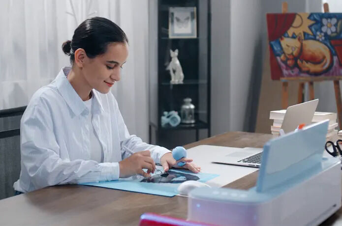 Connected Crafter Cutting Machines
