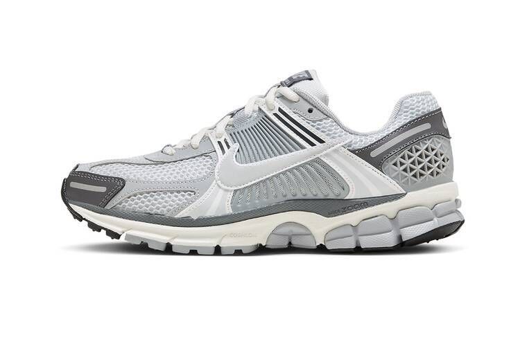 Greyscale Lifestyle Retro Sneakers : zoom vomero 5 1