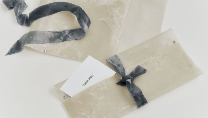Sustainable Biomaterial Gift Wraps