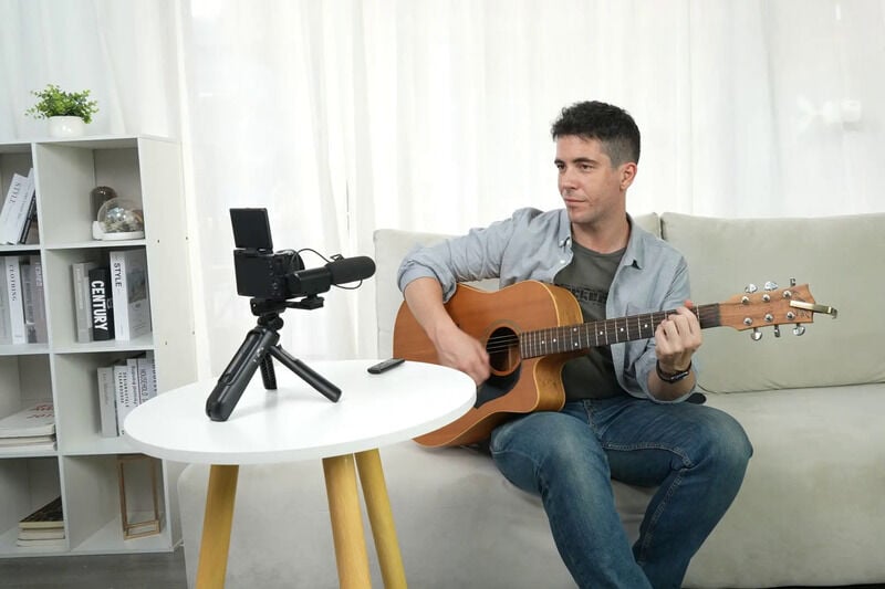 Accessible Vlogger Camera Models
