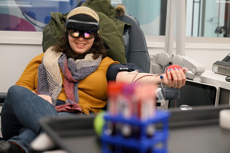Mixed-Reality Blood Donations