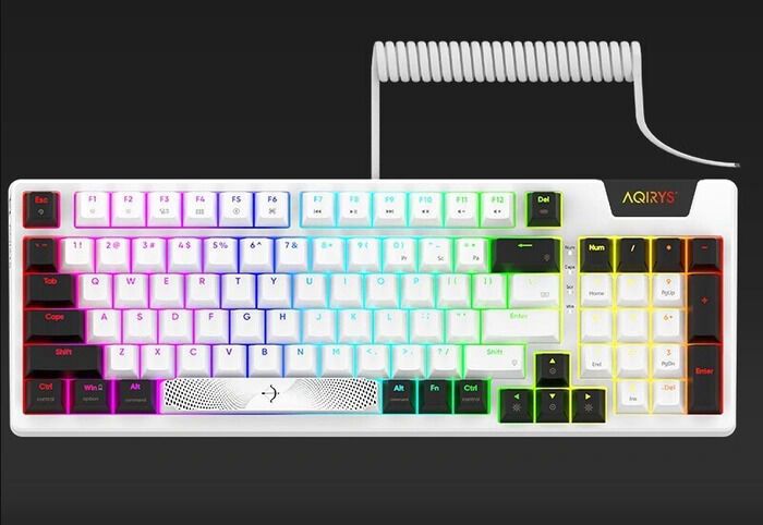 Space-Conscious Mechanical Keyboards