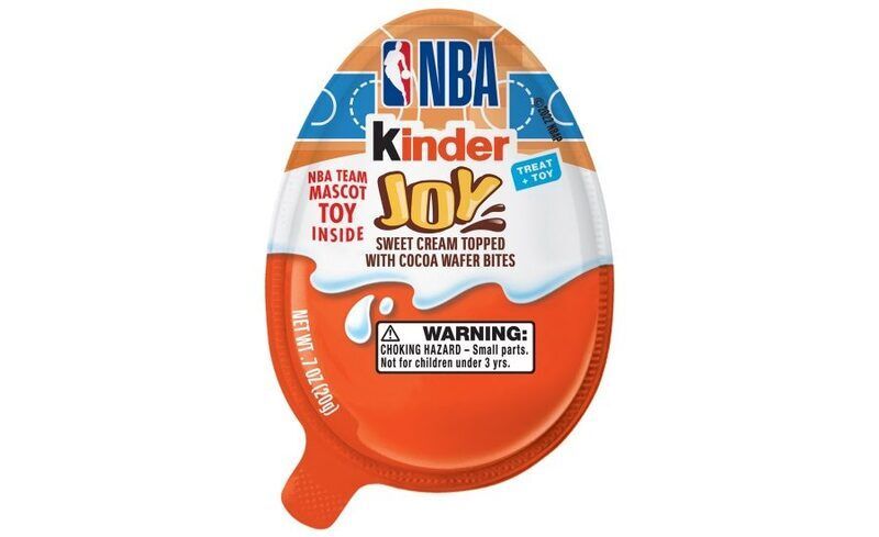 Basketball-Themed Candy Toy Treats