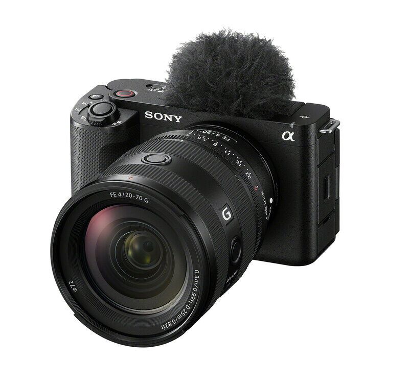 Influencer-Focused Compact Cameras