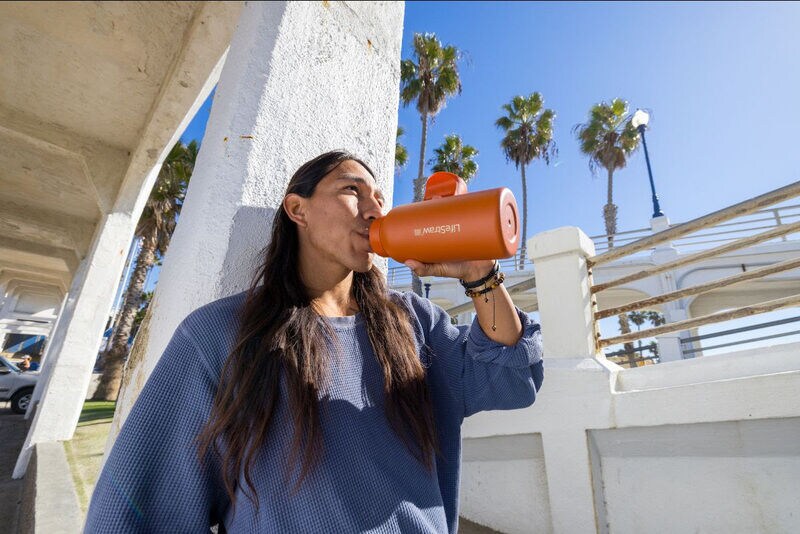 Chic Water-Filtering Bottles