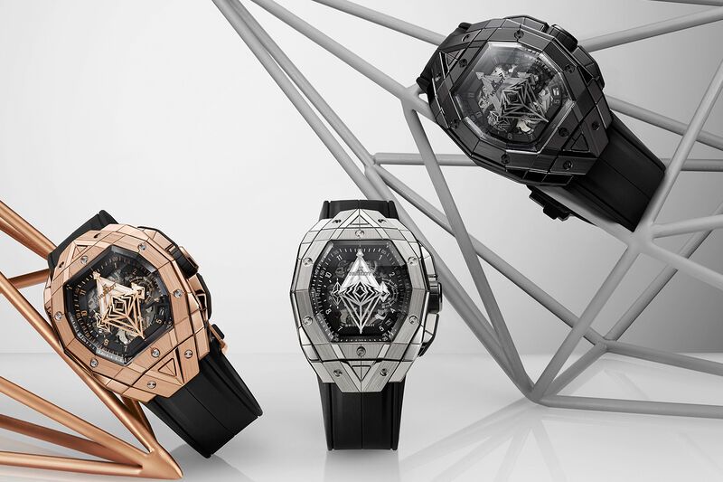 Three-Dimensional-Designed Timepiece Collections